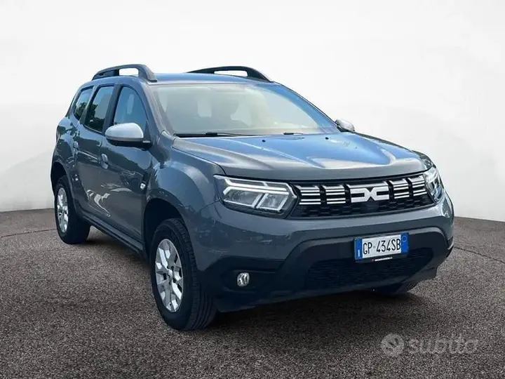 Dacia Duster 2023 photo 2