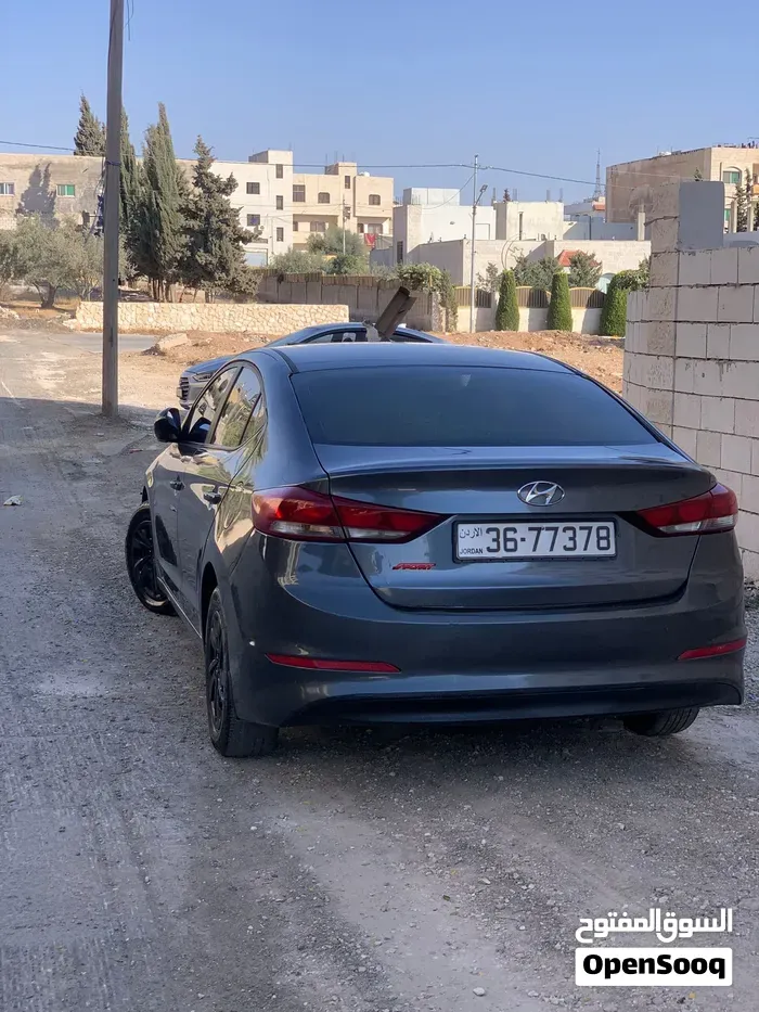 Hyundai Elantra 2017 photo 3