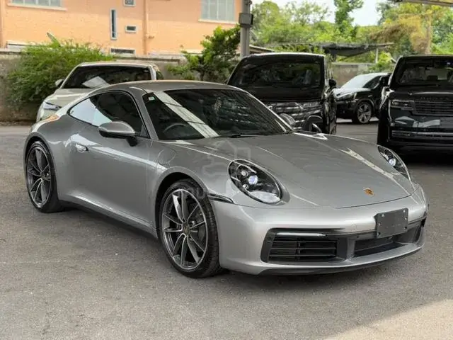 Porsche 911 Carrera