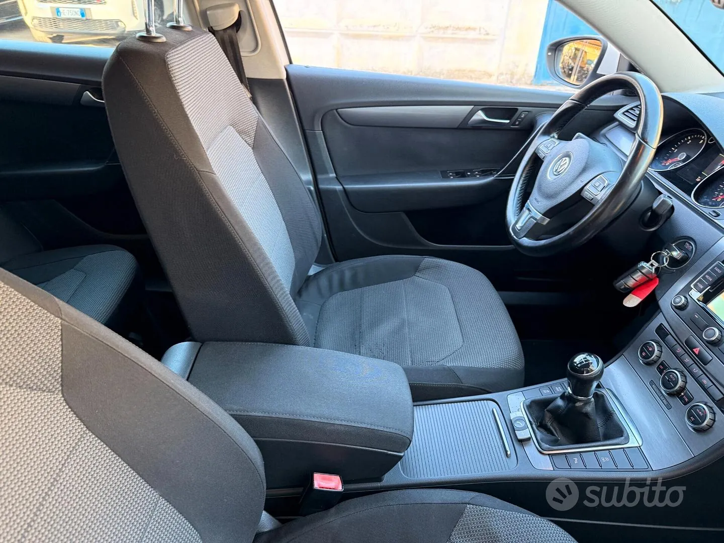 Volkswagen Passat 2014 photo 3