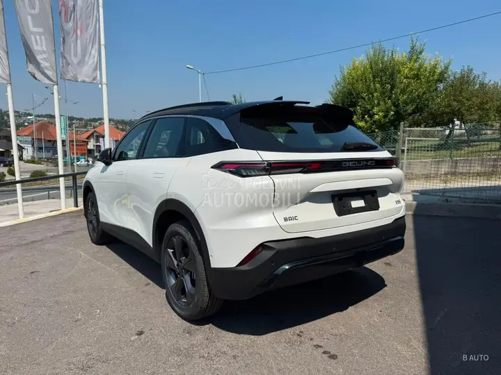 BAIC X55 2025 photo 4