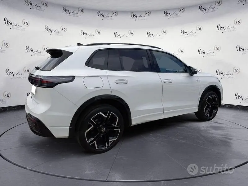 Volkswagen Tiguan 2025 photo 4