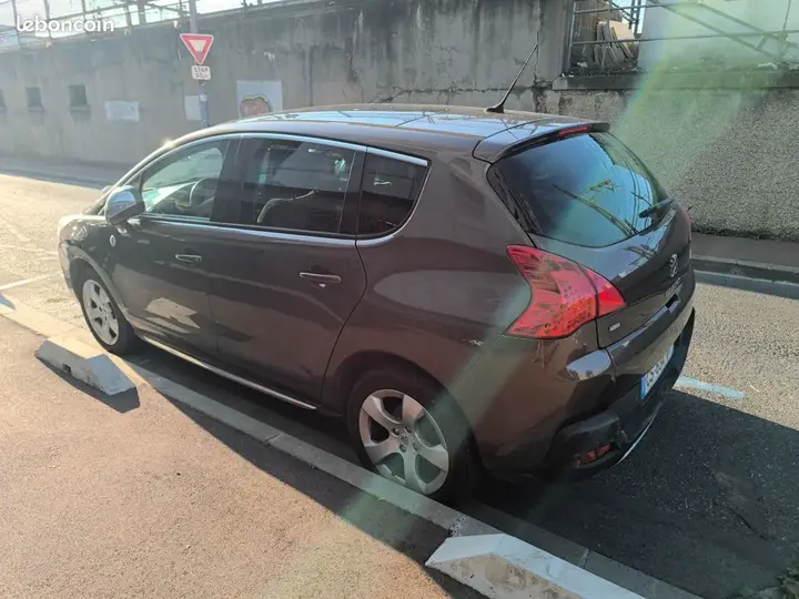 Peugeot 3008 2013 photo 4