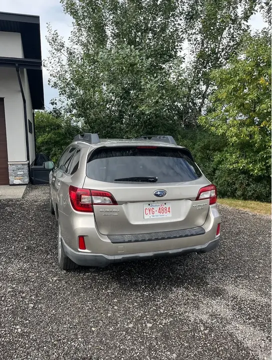 Subaru Outback 2015 photo 2