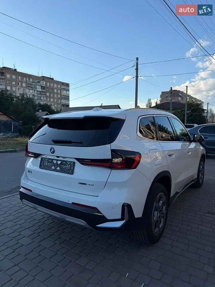 BMW X1 2023 photo 3
