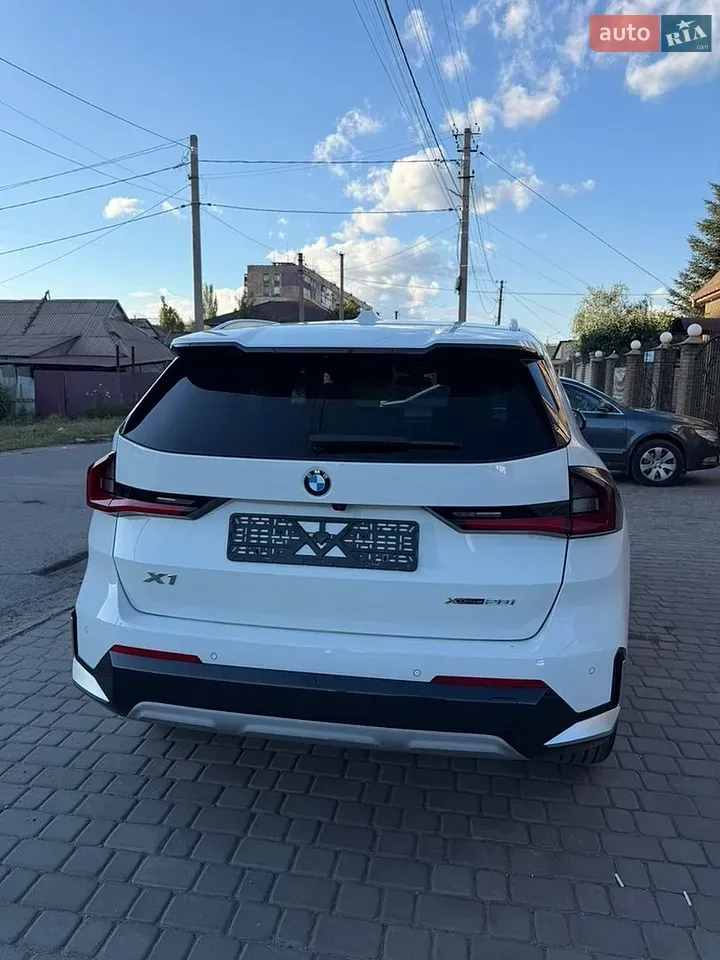 BMW X1 2023 photo 2
