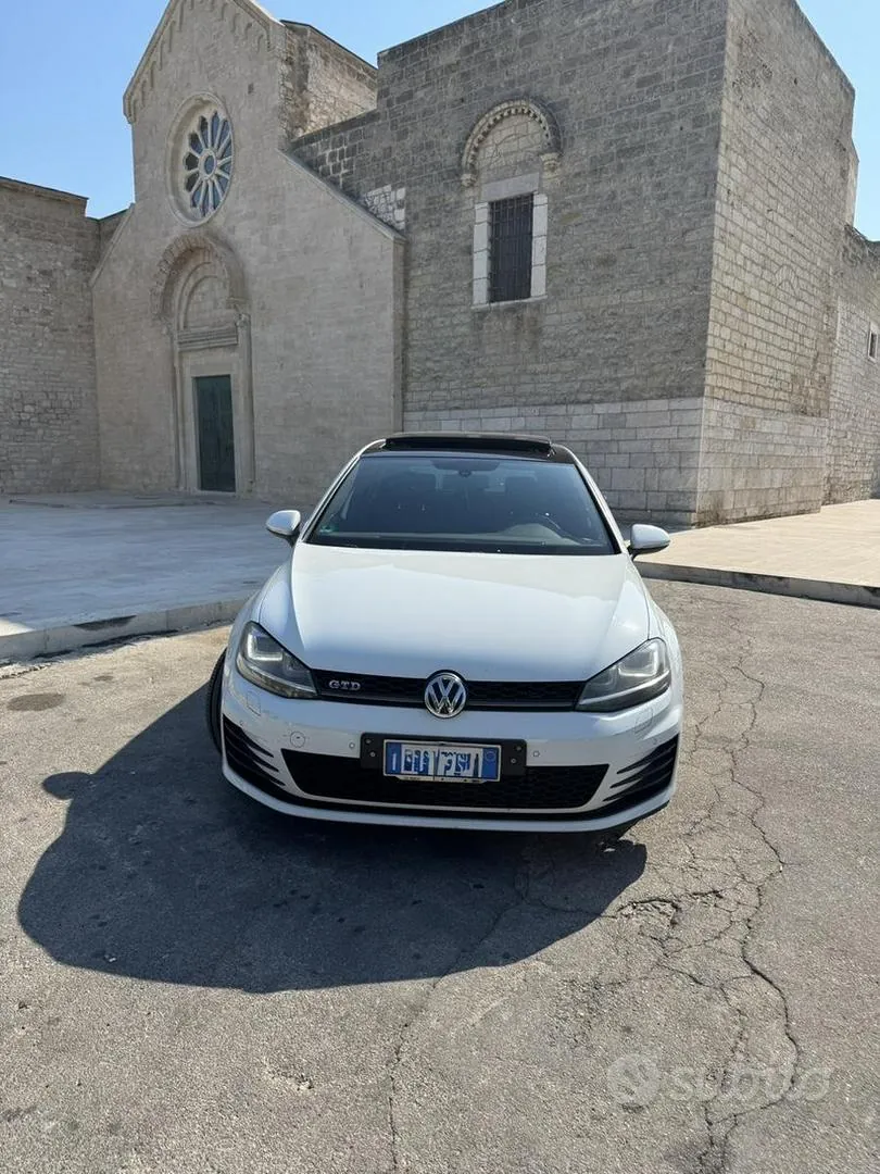 Volkswagen Golf 2014 photo 2