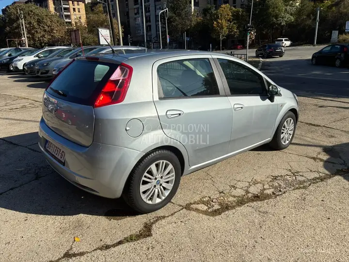 Fiat Grande Punto 2005 photo 5