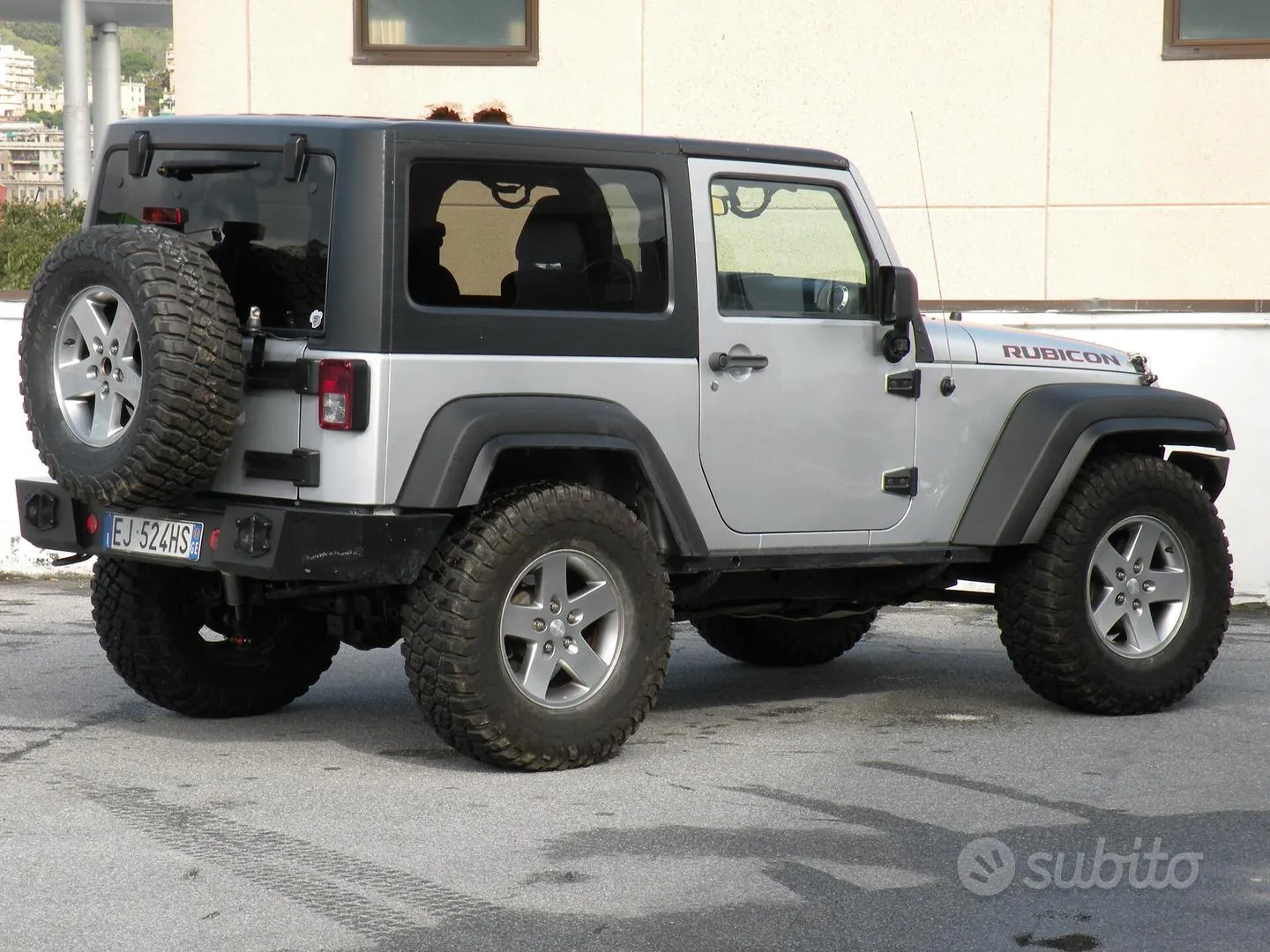 Jeep Wrangler 2011 photo 3