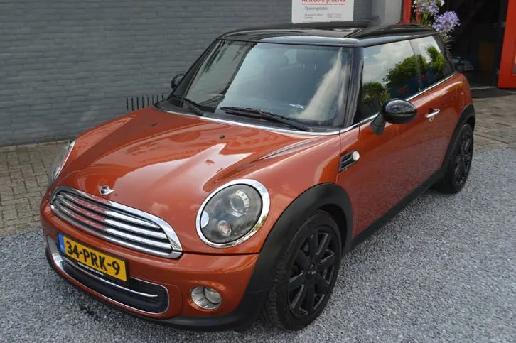 Mini Cooper 2011 photo 2