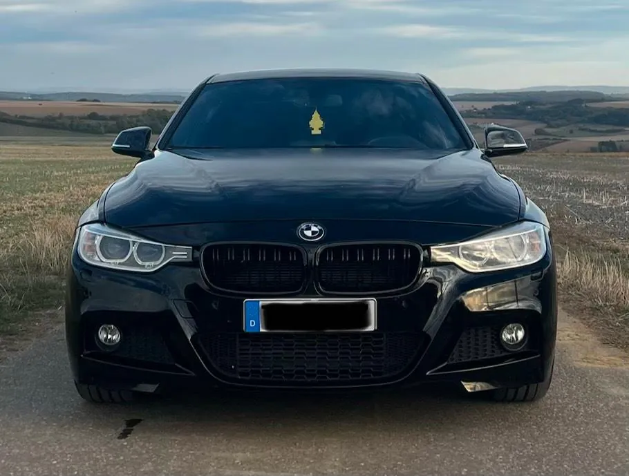 BMW 320I