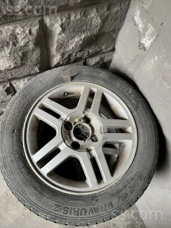 Ford Focus 2000 photo 5