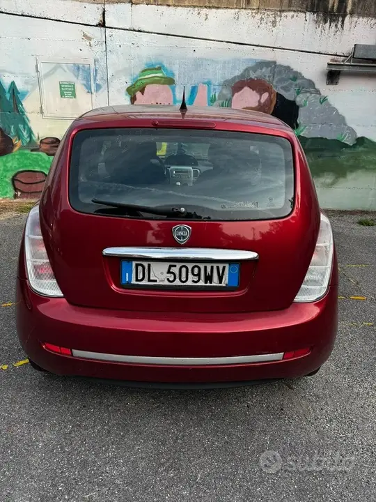 Lancia Ypsilon 2008 photo 2