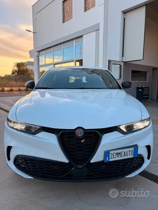 Alfa Romeo Tonale 2023 photo 2