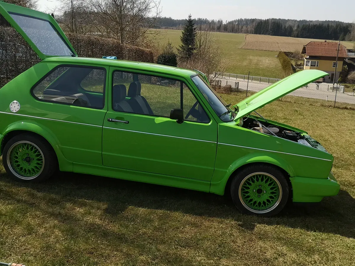 Volkswagen Golf 1982 photo 2