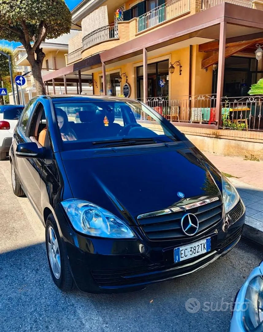 Mercedes-Benz A180 2010 photo 5