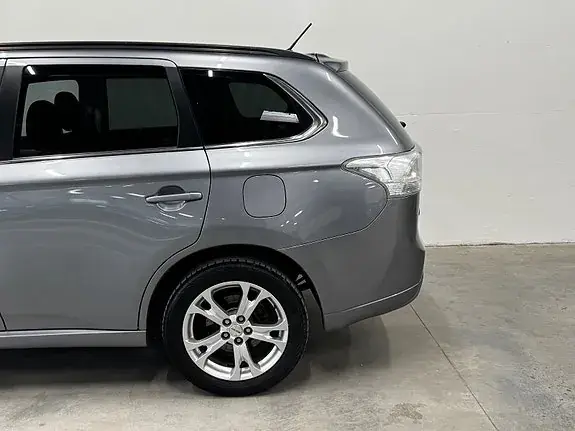 Mitsubishi Outlander 2015 photo 3