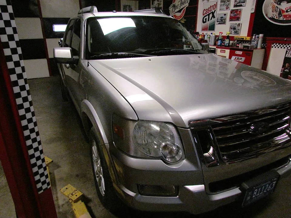 Ford Explorer Sport Trac 2008 photo 3