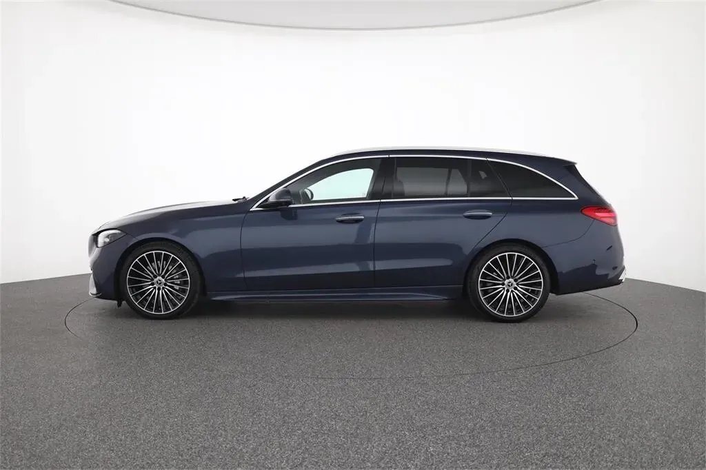 Mercedes-Benz C-Class 2025 photo 2