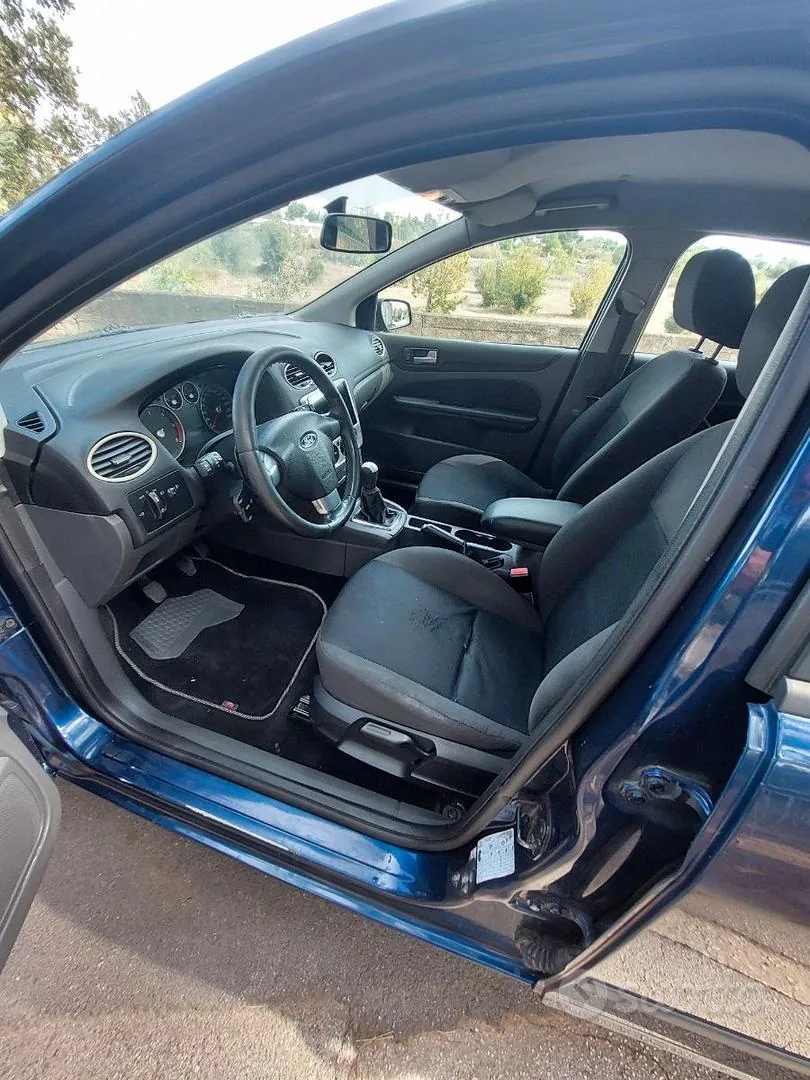 Ford Focus 2006 photo 2