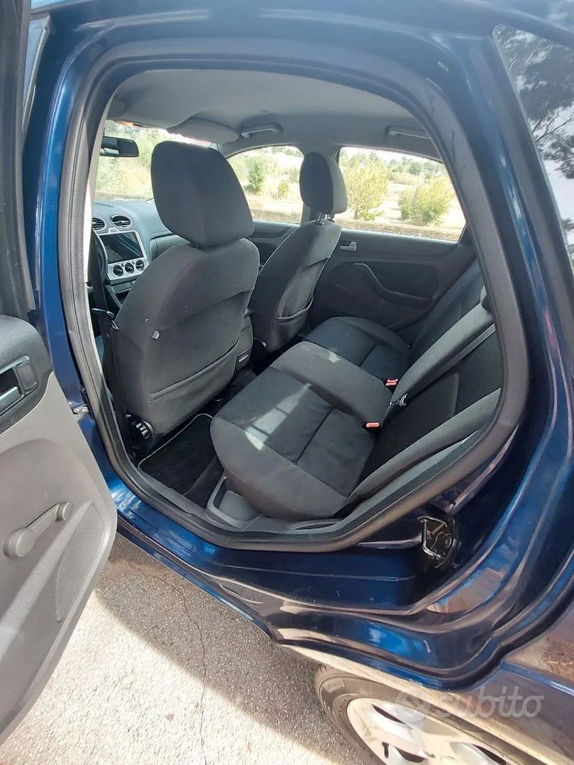 Ford Focus 2006 photo 3