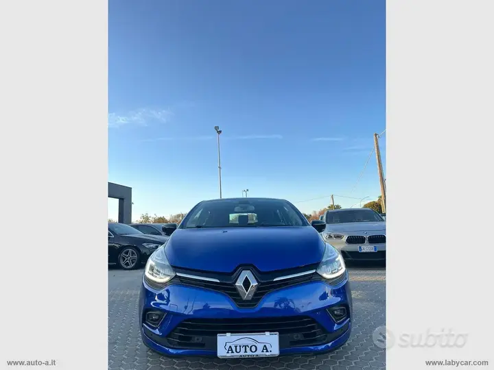 Renault Clio 2018 photo 2