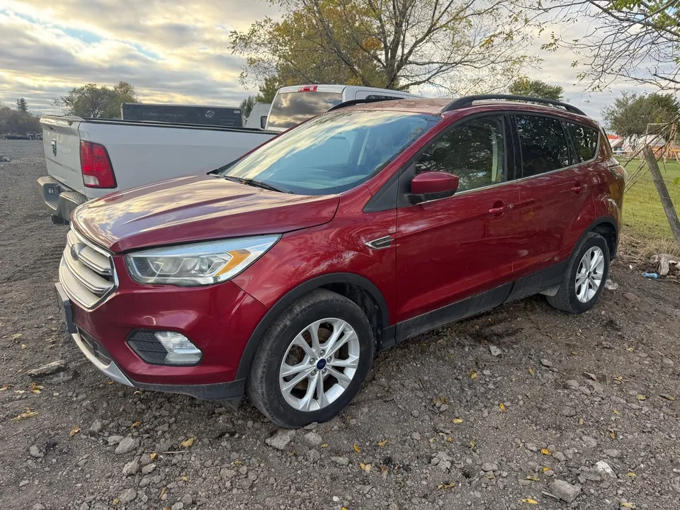 Ford Escape 2017 photo 2
