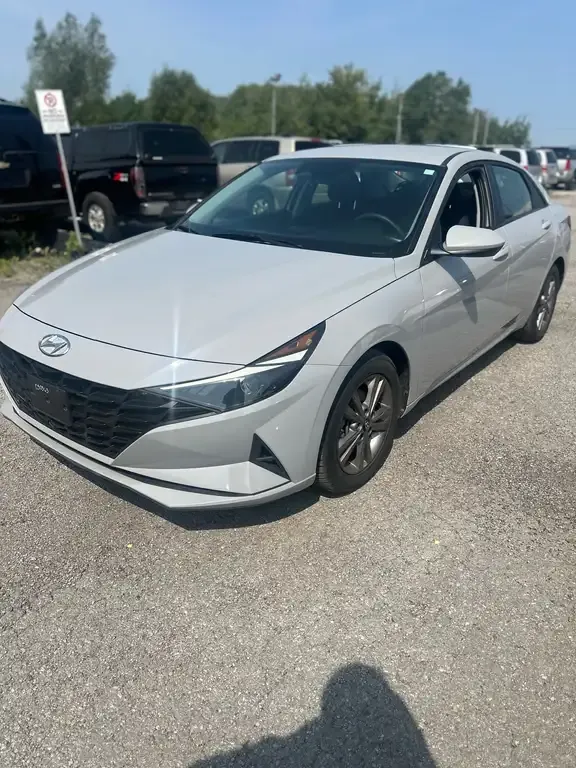 Hyundai Elantra 2022 photo 2