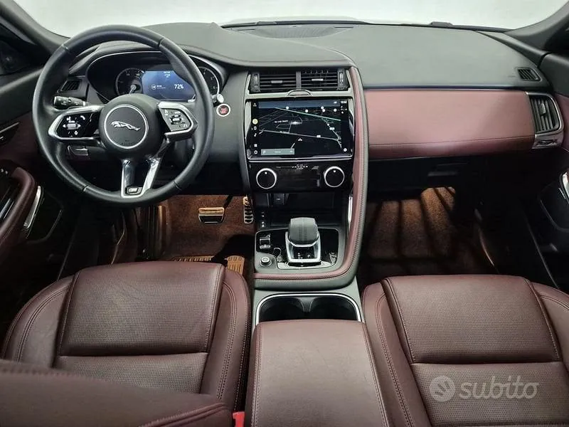 Jaguar E-Pace 2023 photo 4