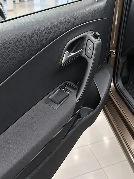 Volkswagen Polo 2013 photo 4