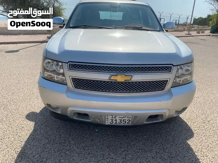 Chevrolet Tahoe 2013 photo 2