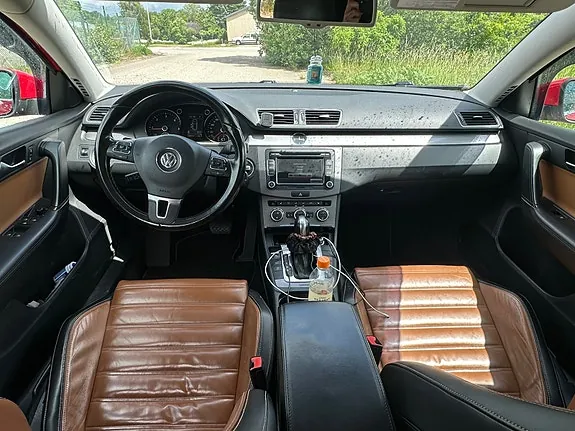 Volkswagen Passat 2013 photo 2