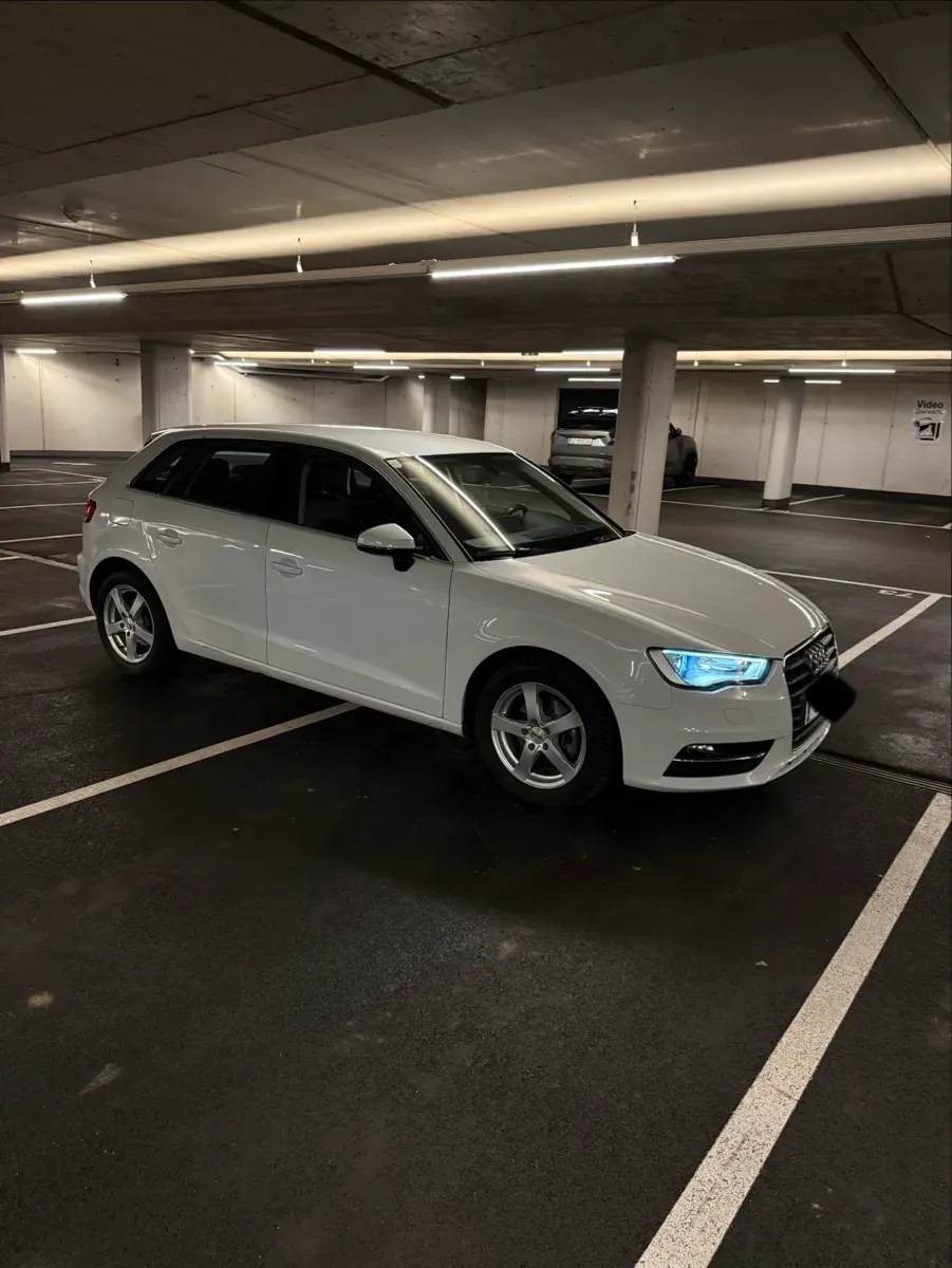 Audi A3 Sportback 2014 photo 2