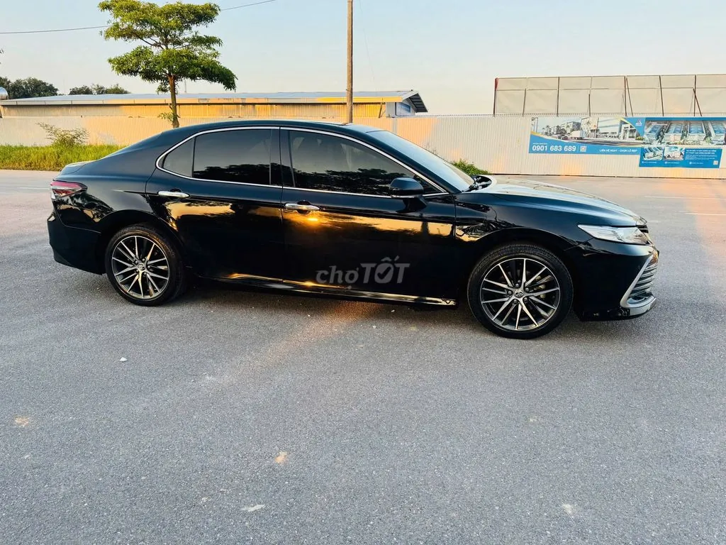 Toyota Camry 2022 photo 5