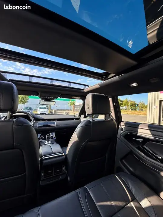 Land Rover Range Rover Evoque 2020 photo 3