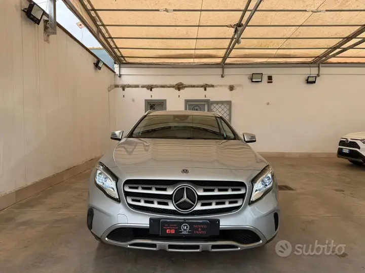 Mercedes-Benz Gla 2017 photo 2