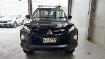 Mitsubishi Triton 2021 photo 3