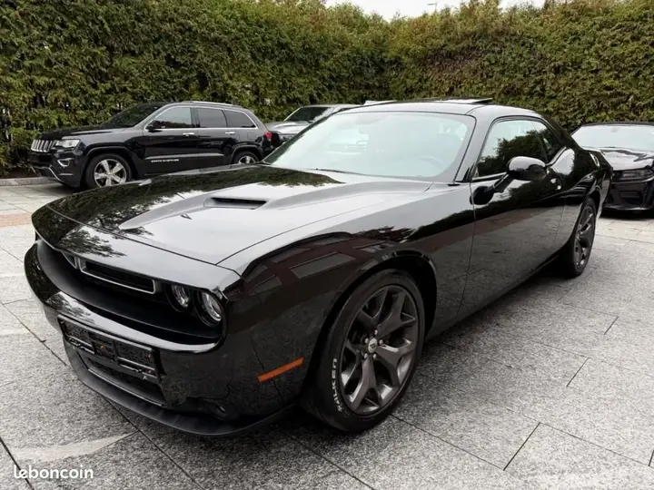 Dodge Challenger