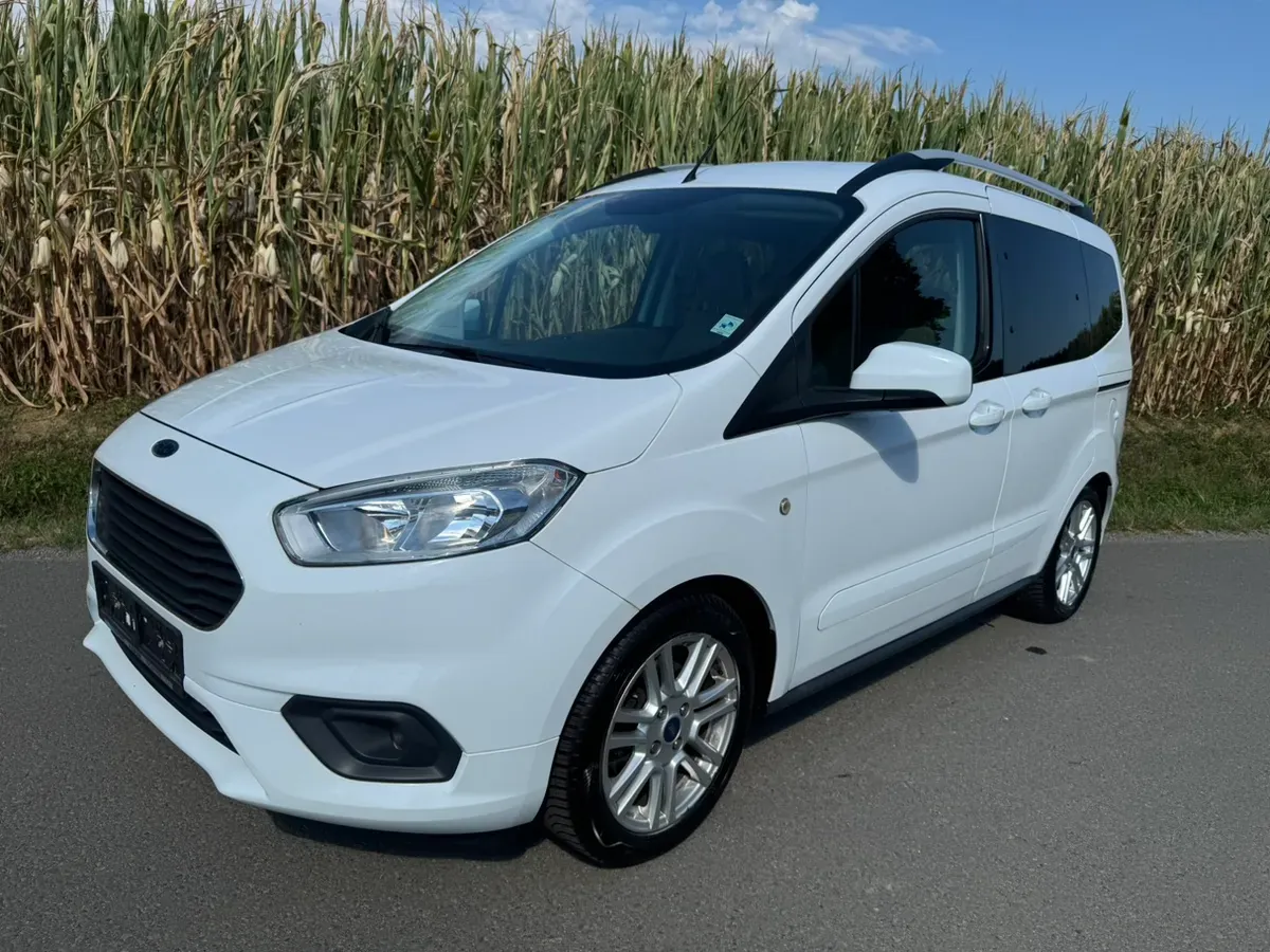 Ford Tourneo Courier Titanium
