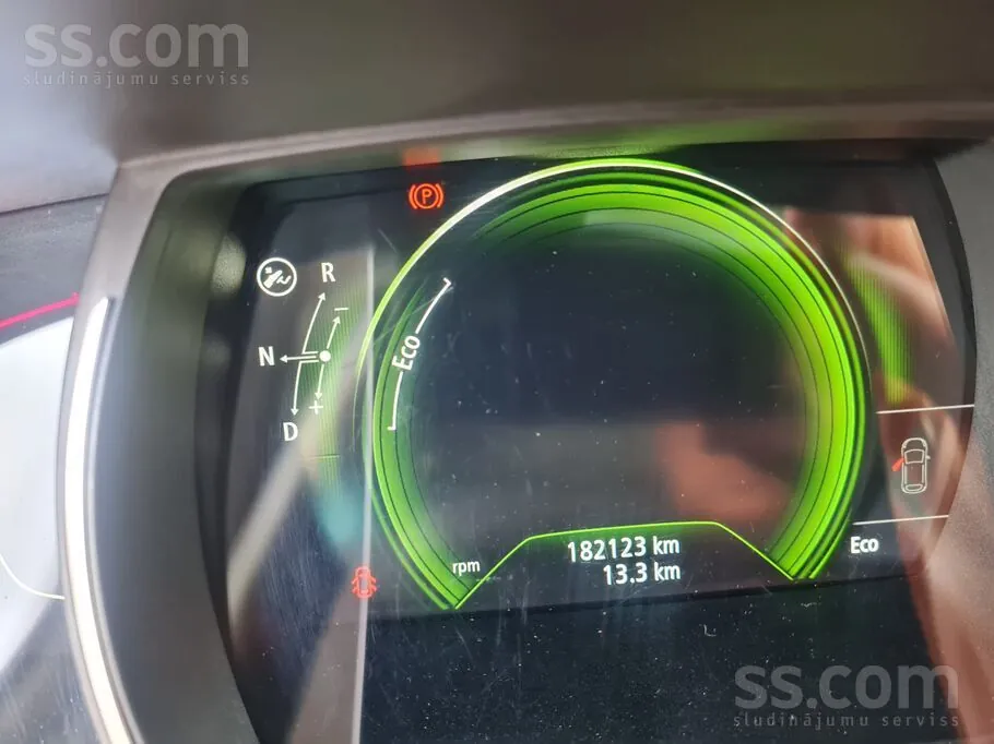 Renault Espace 2015 photo 2