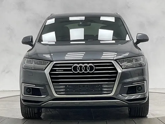 Audi Q7 2017 photo 4