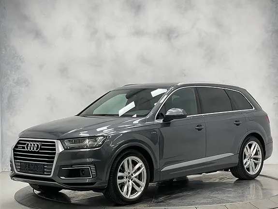Audi Q7 2017 photo 5