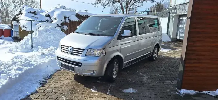 Volkswagen Multivan 2008 photo 2
