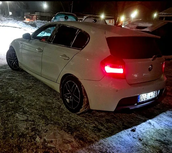 BMW 120D 2009 photo 2