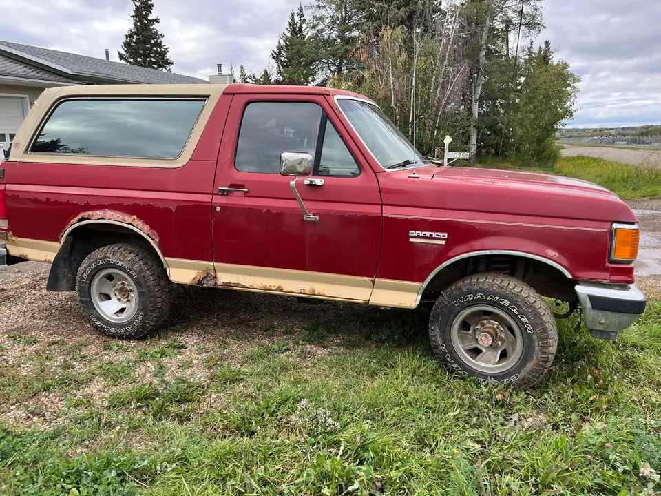 Ford Bronco 1990 photo 2