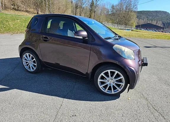 Toyota Iq 2009 photo 2