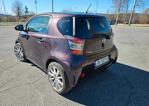 Toyota Iq 2009 photo 4