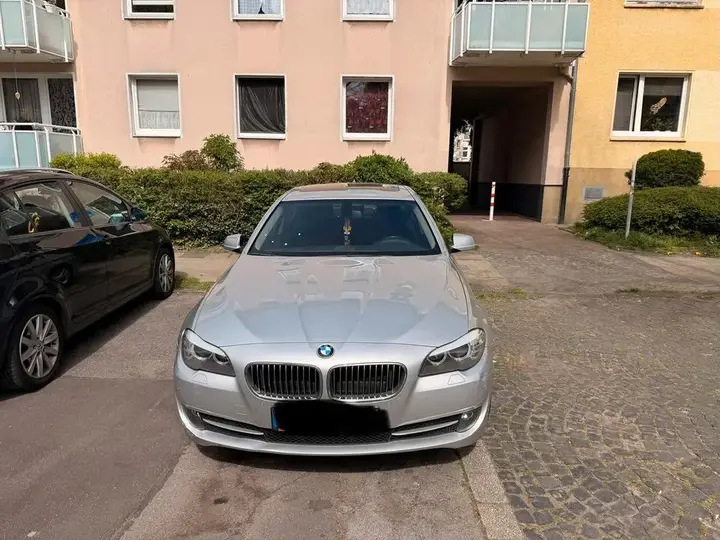 BMW 523I F10