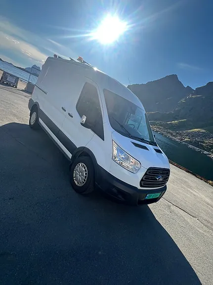 Ford Transit 350 L2 Van 2015 photo 4