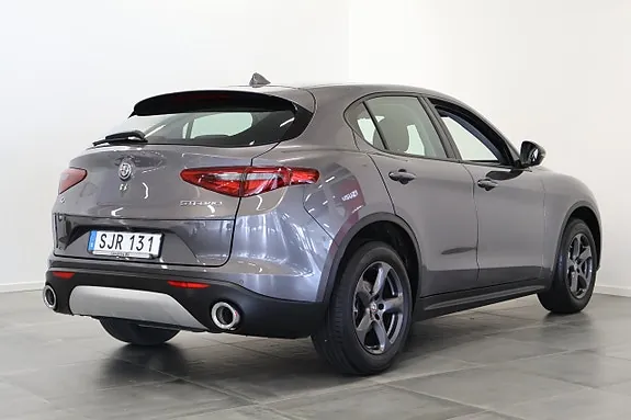 Alfa Romeo Stelvio 2017 photo 3